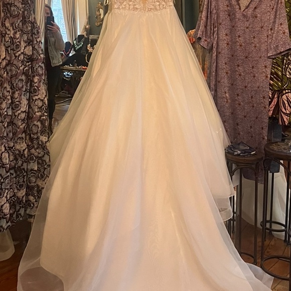 Mikeaella Style 2331 - Picture 2 of 4